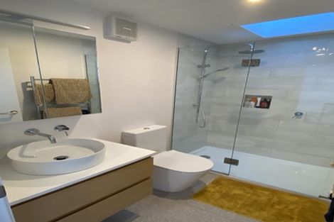 Photo of property in 425 Karaka Bay Road, Karaka Bays, Wellington, 6022