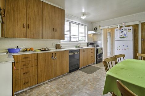 Photo of property in 205 Riverslea Road North, Parkvale, Hastings, 4122