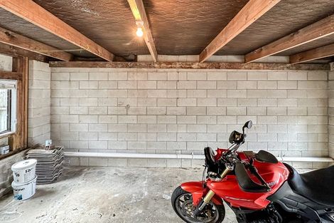 Photo of property in 2/51 Nigel Road, Browns Bay, Auckland, 0630