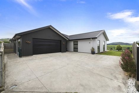 Photo of property in 32 Varsity Heights, Fitzherbert, Palmerston North, 4410