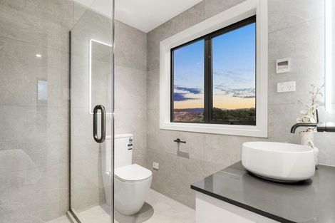 Photo of property in 12 Makumaku Place, Long Bay, Auckland, 0630