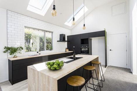 Photo of property in 18 Pretoria Avenue, Saint Clair, Dunedin, 9012