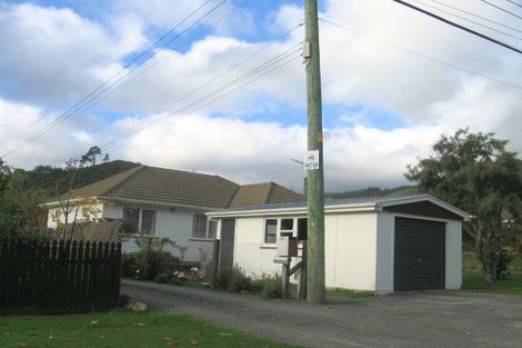 Photo of property in 121 Hine Road, Wainuiomata, Lower Hutt, 5014