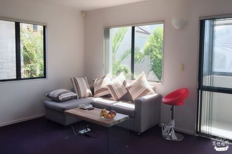 Photo of property in 49a Forrest Hill Road, Milford, Auckland, 0620