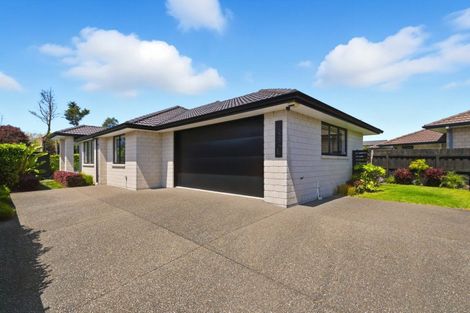 Photo of property in 57 Benmore Crescent, Pyes Pa, Tauranga, 3112