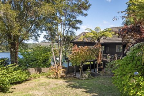 Photo of property in 838 Wily Terrace, Acacia Bay, Taupo, 3330