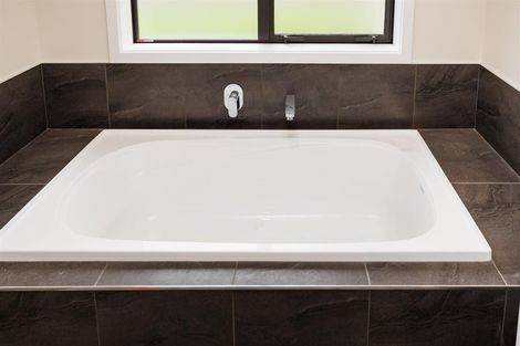 Photo of property in 51 Wilson Street, Bulls, 4818