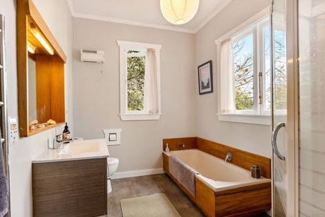 Photo of property in 4 Riddell Road, Glendowie, Auckland, 1071