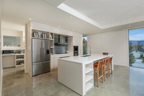 Photo of property in 10 Bevan Place, Wanaka, 9305