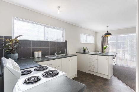 Photo of property in 1/166 Pakuranga Road, Pakuranga, Auckland, 2010