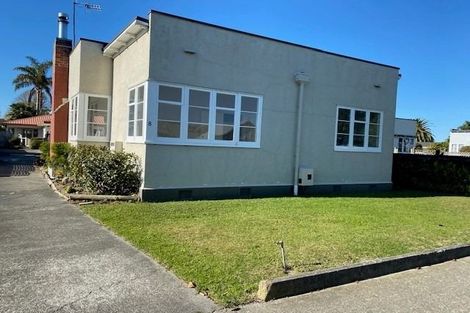 Photo of property in 8 Bedford Road, Marewa, Napier, 4110