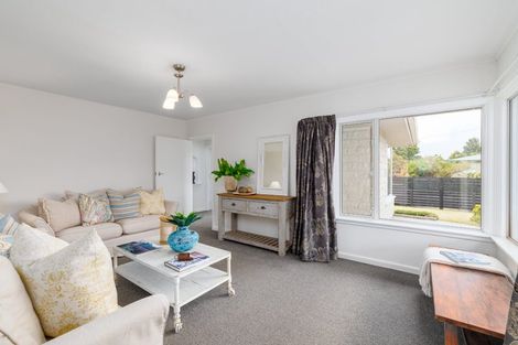 Photo of property in 51 Greendale Avenue, Avonhead, Christchurch, 8042