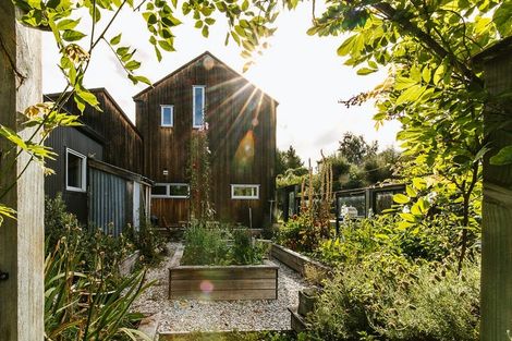 Photo of property in 2 Wineberry Lane, Wanaka, 9305