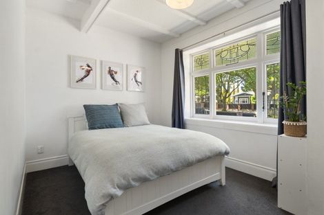Photo of property in 27 Stanley Avenue, Palmerston North, 4414