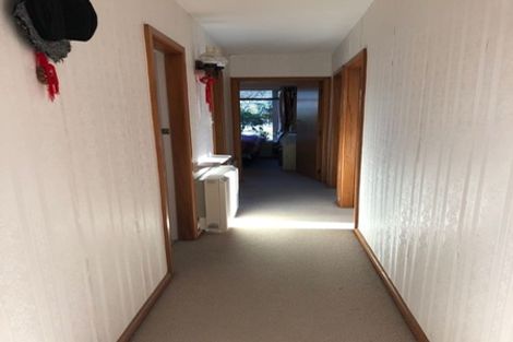 Photo of property in 57 Oriana Crescent, Hornby, Christchurch, 8042