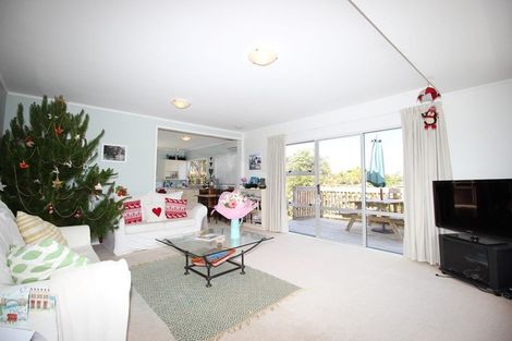 Photo of property in 54 Everard Avenue, Army Bay, Whangaparaoa, 0930