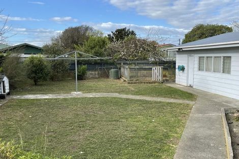 Photo of property in 6 Pain Street, Bulls, 4818