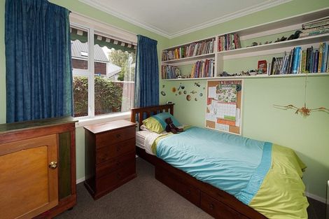 Photo of property in 27 Newbridge Place, Ilam, Christchurch, 8041