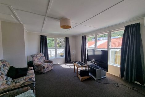 Photo of property in 8a Frederick Street, Tawa, Wellington, 5028