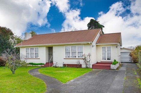 Photo of property in 443 Dalcross Street, Mayfair, Hastings, 4122