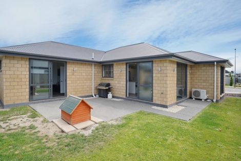 Photo of property in 13 Hewlings Street, Kaiapoi, 7630