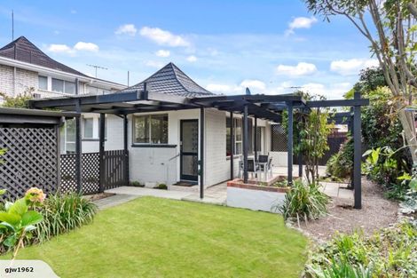 Photo of property in 2/366 Yaldhurst Road, Russley, Christchurch, 8042