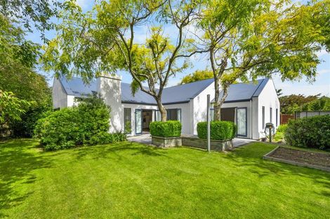 Photo of property in 9 Gwen Place, Redwood, Christchurch, 8051