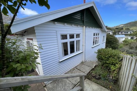 Photo of property in 5 Wavell Street, Karori, Wellington, 6012