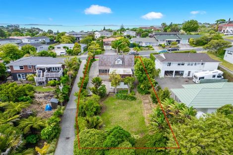 Photo of property in 85 Evelyn Road, Cockle Bay, Auckland, 2014