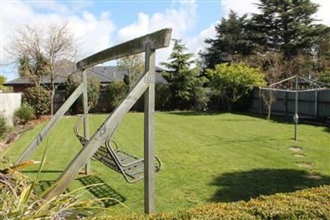 Photo of property in 3 Fairmile Place, Russley, Christchurch, 8042