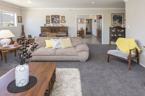 Photo of property in 4 Galvan Avenue, Sunnyhills, Auckland, 2010