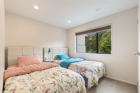 Photo of property in 7d Kerria Place, Sunnynook, Auckland, 0620