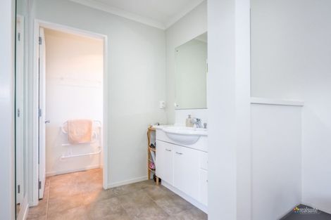 Photo of property in 63 Percy Kinsman Crescent, Riverstone Terraces, Upper Hutt, 5018