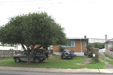 Photo of property in 35 Leonard Road, Mount Wellington, Auckland, 1060