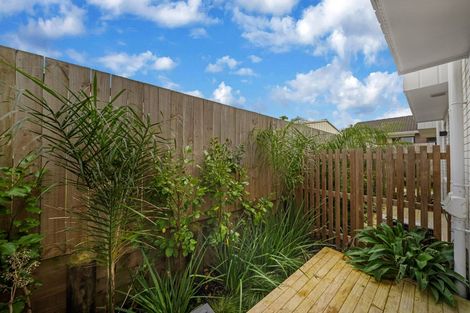 Photo of property in 4/29 Normandy Place, Henderson, Auckland, 0610