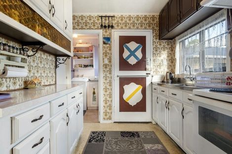 Photo of property in 16 Spencer Road, Pinehill, Auckland, 0632