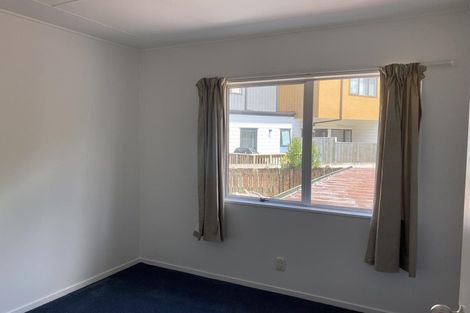 Photo of property in 28 Bellringer Road, Massey, Auckland, 0614