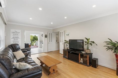 Photo of property in 10 Finnerty Avenue, Howick, Auckland, 2014
