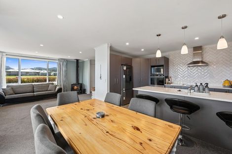 Photo of property in 12 Karaka Place, Kinloch, Taupo, 3377