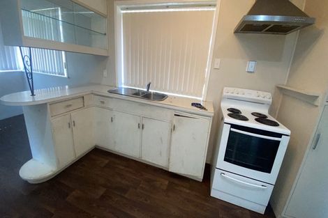 Photo of property in 96 Beaumonts Way, Manurewa, Auckland, 2102