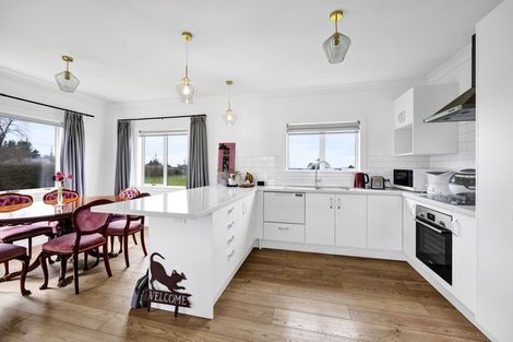 Photo of property in 297 Radnor Road, Midhirst, Stratford, 4394