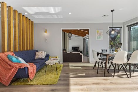 Photo of property in 8 Cooper Place, Chedworth, Hamilton, 3210