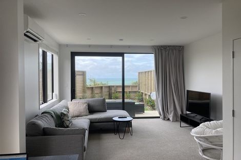 Photo of property in 4/52 High Street, Island Bay, Wellington, 6023