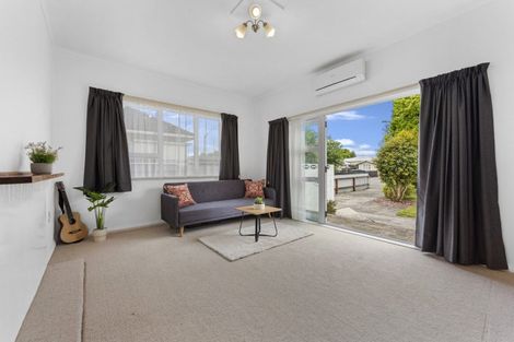 Photo of property in 510 Featherston Street, Roslyn, Palmerston North, 4414