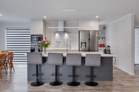 Photo of property in 9 Colpoma Close, Papamoa Beach, Papamoa, 3118