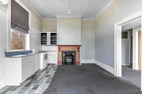 Photo of property in 16a-b Johnston Street, Gore, 9710