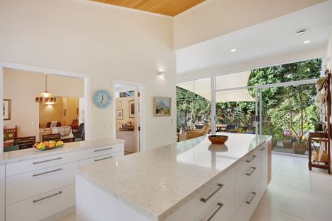 Photo of property in 49 Riddell Road, Kerikeri, 0230