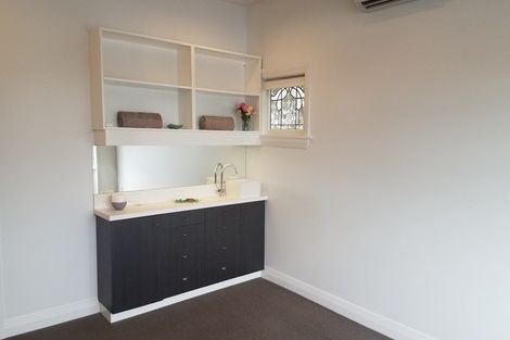 Photo of property in 162 Clarence Street, Riccarton, Christchurch, 8011