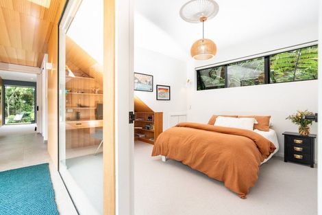 Photo of property in 17 Kim Street, Khandallah, Wellington, 6035