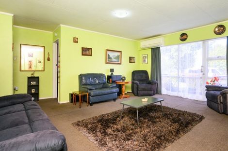 Photo of property in 1a Dunk Place, Milson, Palmerston North, 4414